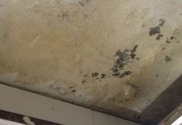 玉泉阳台漏水维修公司分享下玉泉卫生间渗水维修需要注意哪些问题。